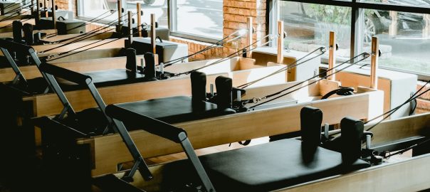 マシンピラティス体験は2箇所行くべき？後悔しないスタジオ選び完全ガイド